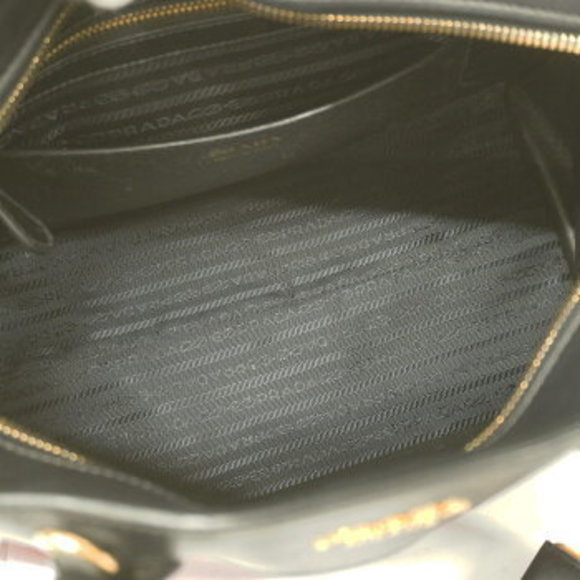 Prada Esplanade Leather Handbag - Picture 4 of 15